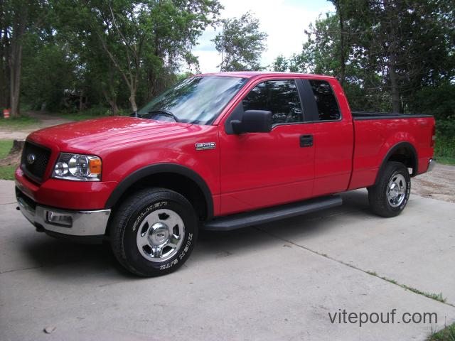 Ford F-150 XLT Extended Cab Pickup